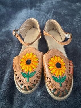 Handcrafted Brown Leather Sunflower Embroidered Sandals